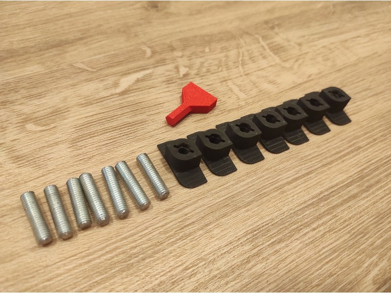 Leseni obešalniki za akustične panele