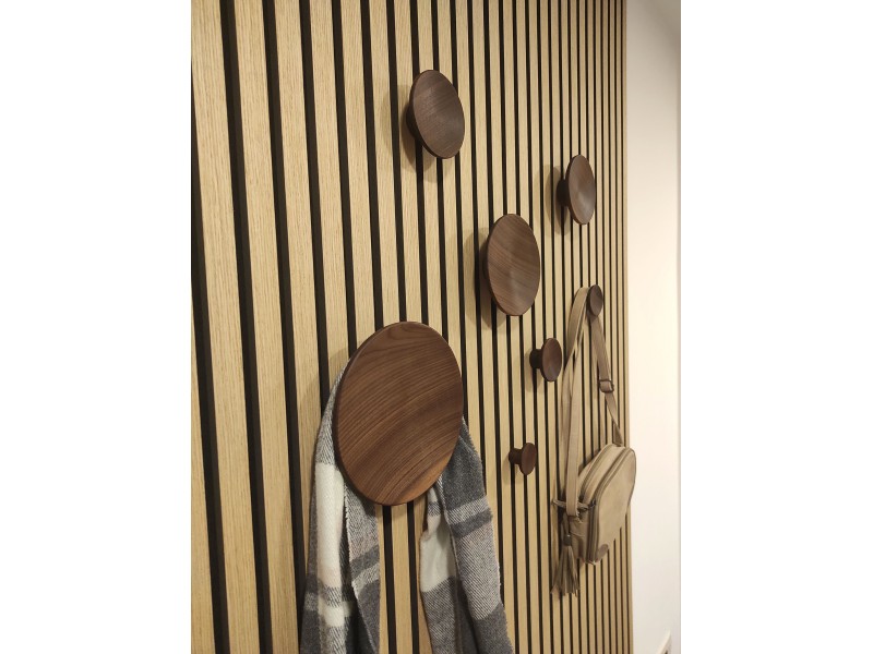 Leseni obešalniki za akustične panele