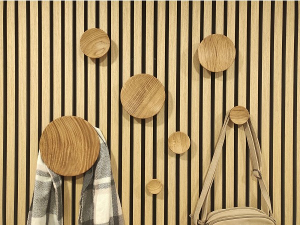 Leseni obešalniki za akustične panele