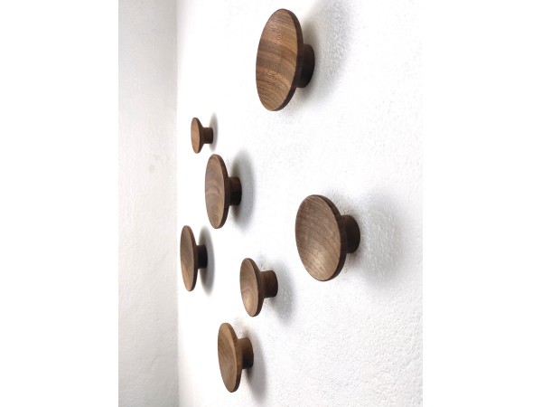 Lesen obešalnik konkaven