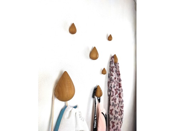 Lesen obešalnik kapljica