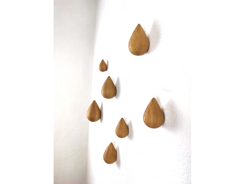 Lesen obešalnik kapljica